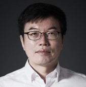 Yong Sub Lee